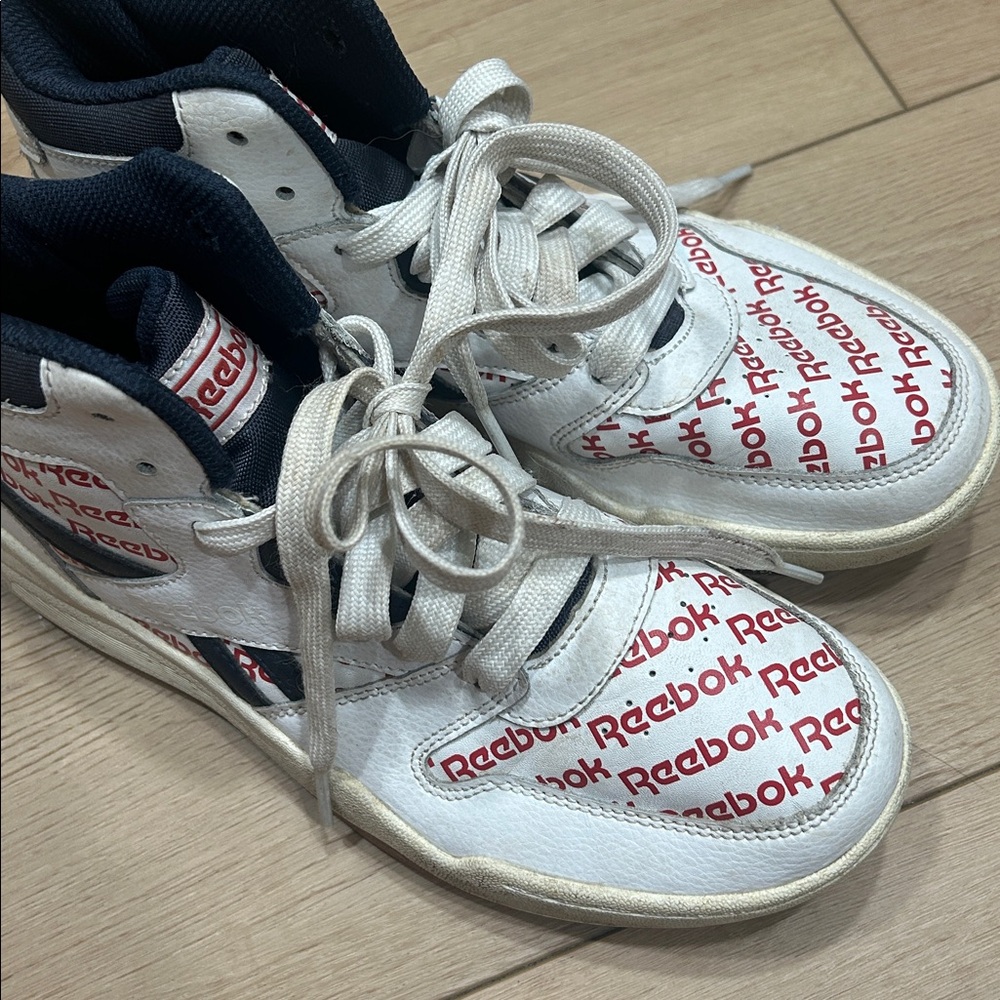 Retro Reebok Mids Size 6 - Picture 11 of 14